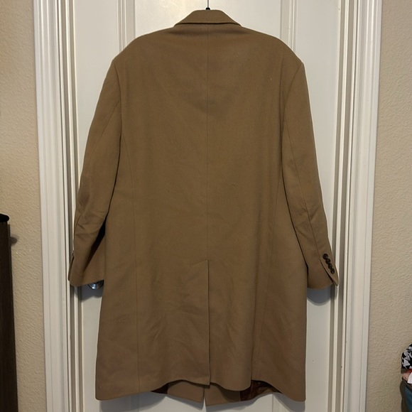 Brooks Brothers wool cashmere 346 coat. Size 48R. Camel color. - Picture 4 of 4